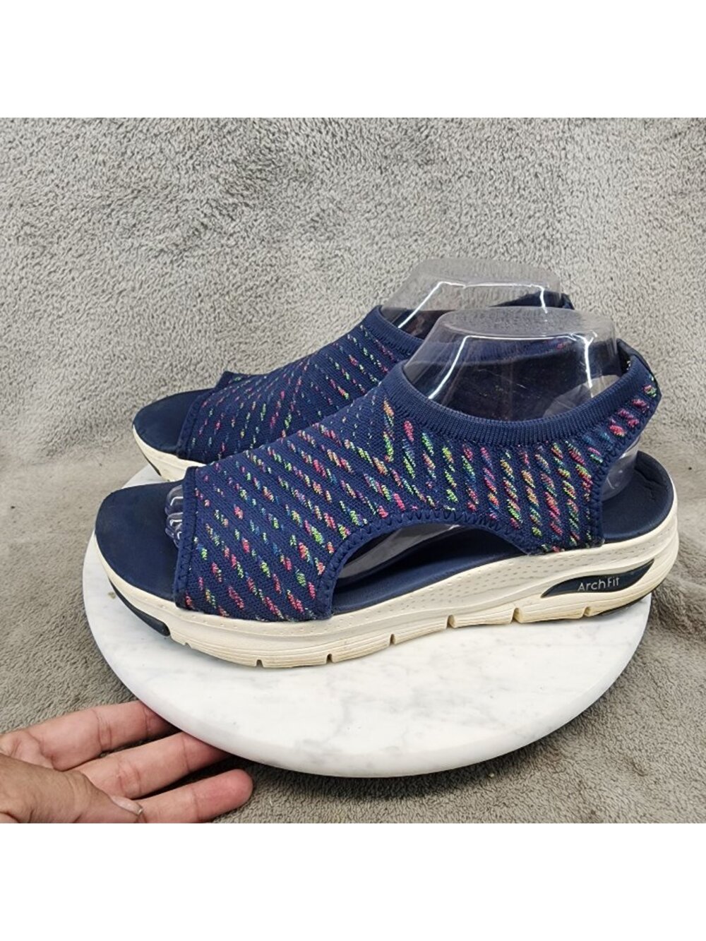 Skechers Womens Size 9 Catchy Wave Arch Fit Navy Rainbow Knit Sandals *Read*
